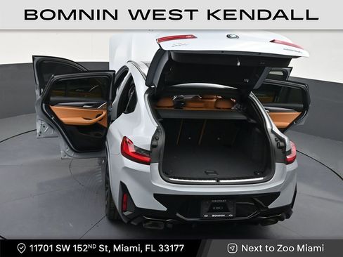 Used 2025 BMW X4 xDrive30i image 33