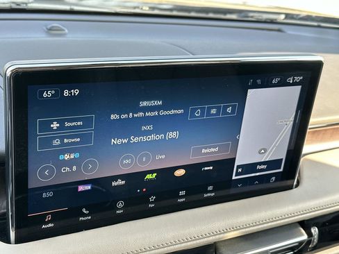 Used 2022 Lincoln Nautilus Reserve w/ Equipment Group 201A image 18