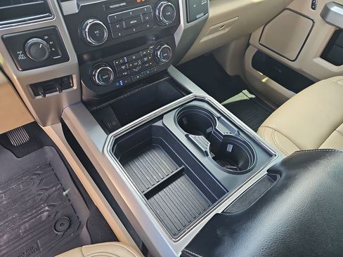 Used 2021 Ford F250 Lariat w/ Tremor Off-Road Package AWD/4WD image 23