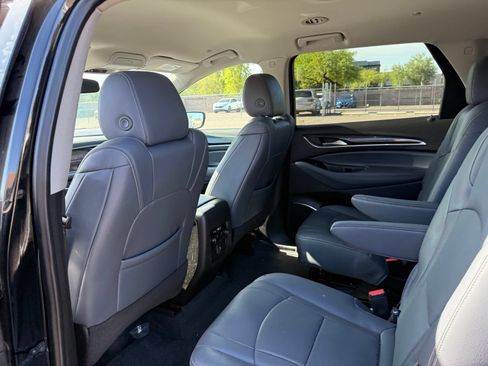 Used 2021 Buick Enclave Essence AWD/4WD image 11