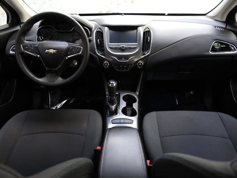 Used 2016 Chevrolet Cruze LT FWD image 20