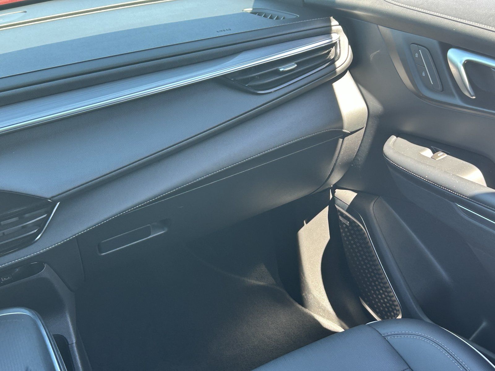 Certified 2026 Buick Enclave Preferred FWD image 19