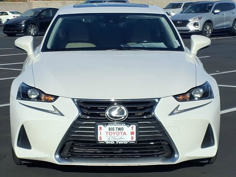 Used 2017 Lexus IS 200t image 6