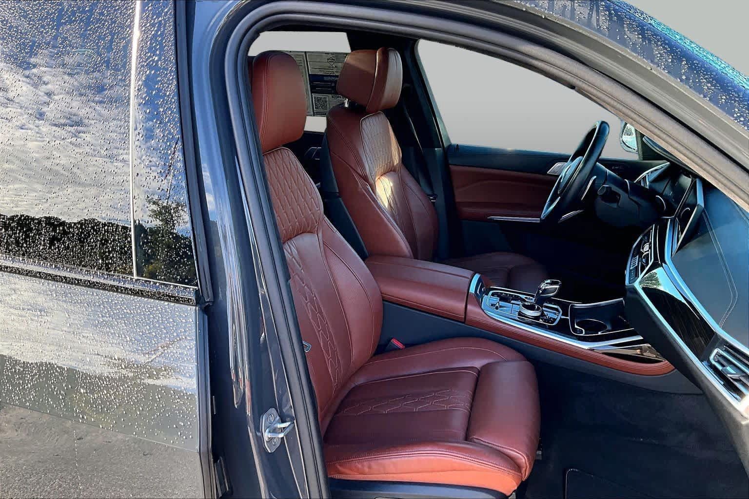 Used 2021 BMW X7 xDrive40i AWD/4WD image 9