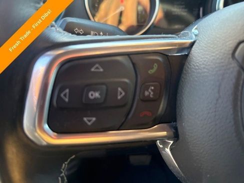 Used 2022 Jeep Wrangler Unlimited Sahara w/ Cold Weather Group image 17