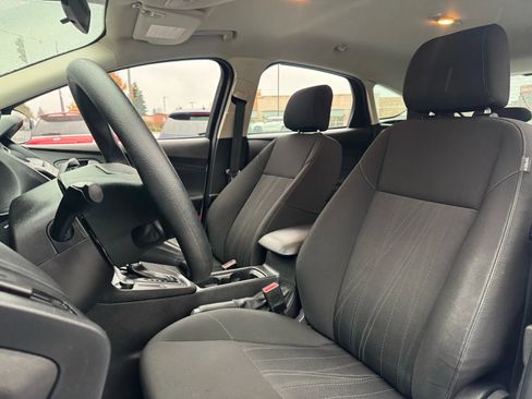 Used 2015 Ford Focus SE image 14