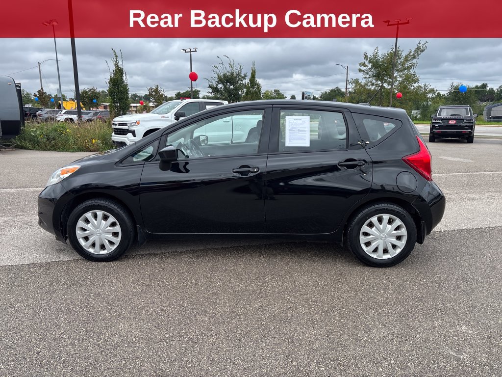 Used 2016 Nissan Versa Note SV FWD image 2