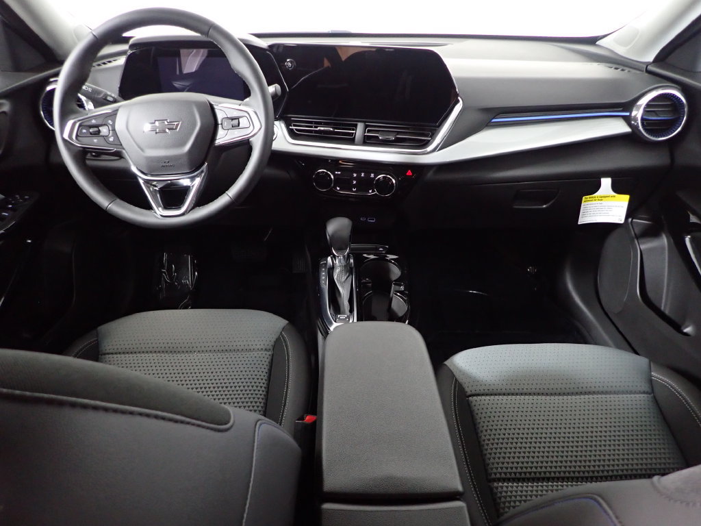 New 2026 Chevrolet Trax LT w/ Midnight Edition FWD image 29
