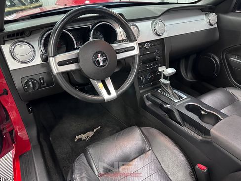 Used 2006 Ford Mustang GT Premium RWD image 33
