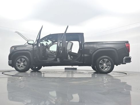 Used 2025 GMC Sierra 1500 SLT RWD image 43