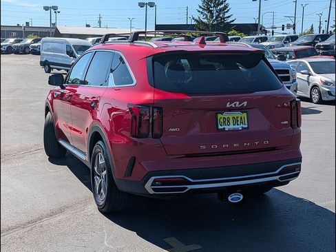 Used 2022 Kia Sorento S AWD/4WD image 8