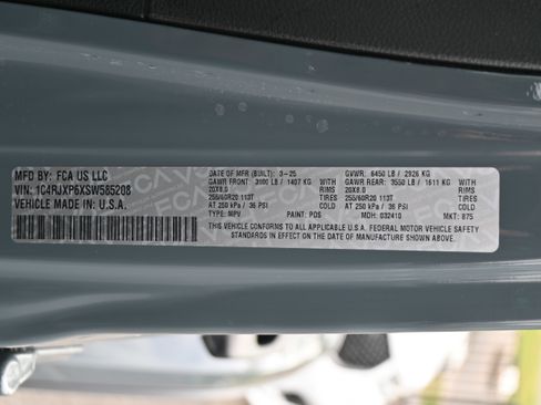 Used 2025 Jeep Wrangler Sahara w/ Safety Group image 35