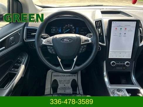 Used 2024 Ford Edge Titanium AWD/4WD image 14