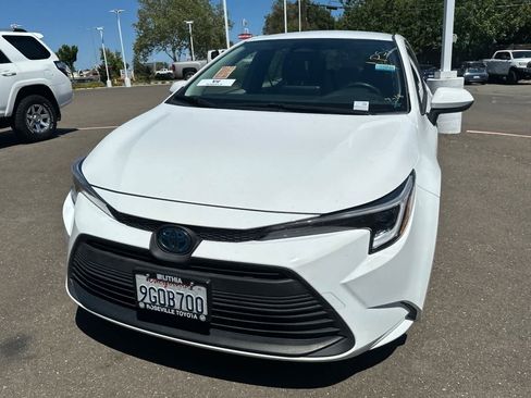 Certified 2023 Toyota Corolla LE FWD image 2