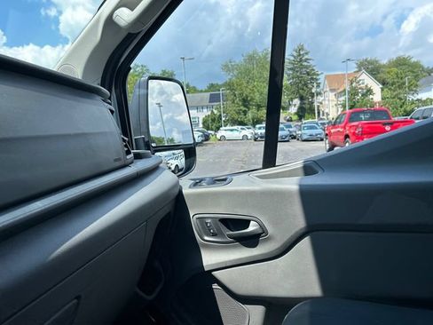 Used 2025 Ford Transit 250 Low Roof w/ Exterior Upgrade Package RWD image 18