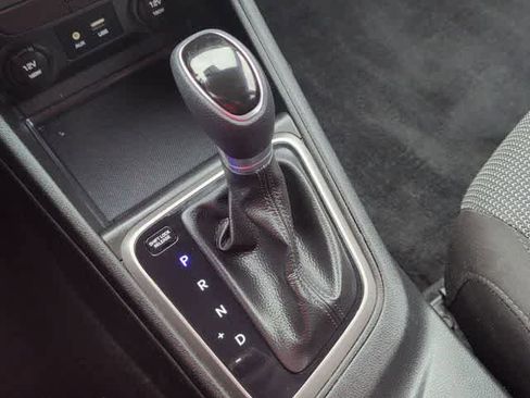 Used 2019 Hyundai Accent SE image 15