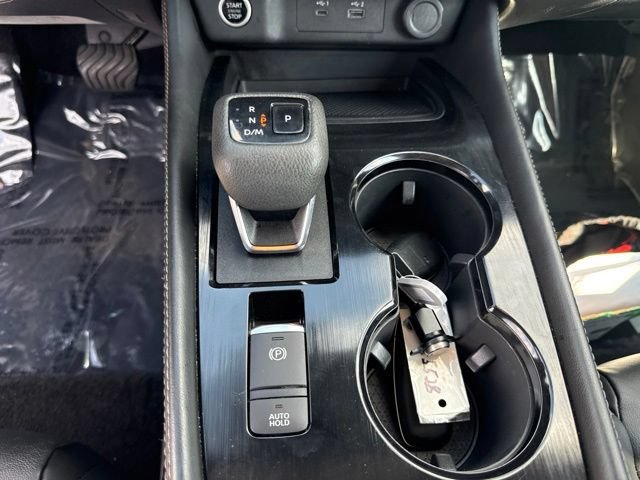 Used 2023 Nissan Rogue SL AWD/4WD image 16