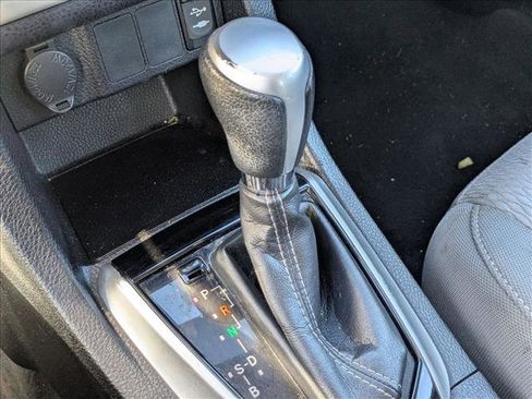 Used 2018 Toyota Corolla LE image 13