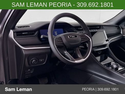 New 2026 Jeep Grand Cherokee Limited w/ Limited Altitude Package AWD/4WD image 9