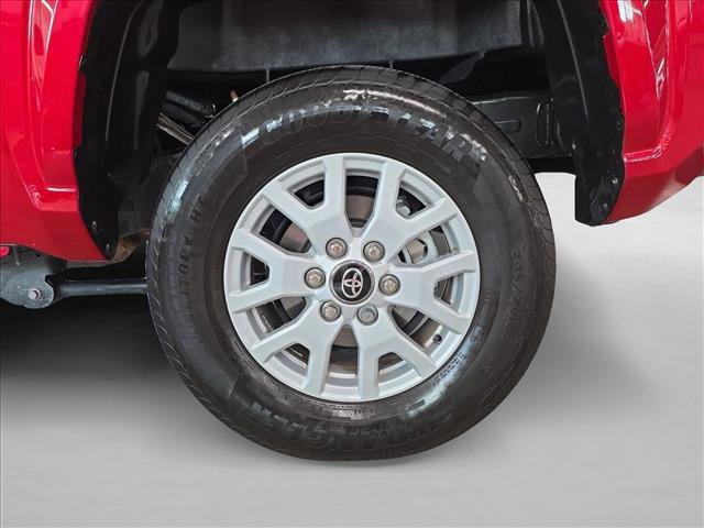 Certified 2026 Toyota Tacoma SR5 AWD/4WD image 22