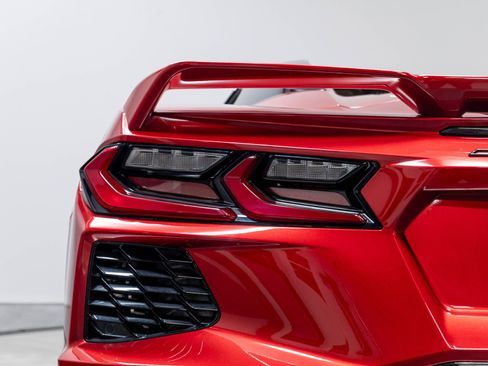 Used 2023 Chevrolet Corvette Stingray Preferred Conv w/ Z51 Performance Package RWD image 48