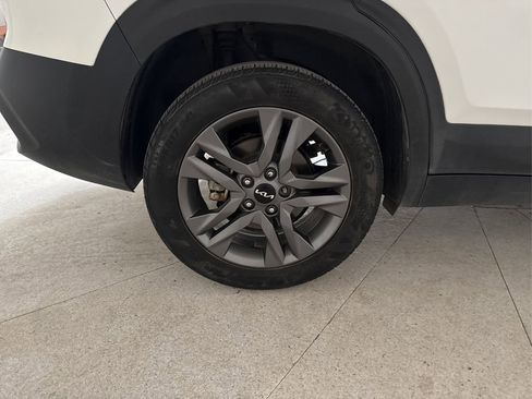 Used 2023 Kia Seltos LX image 30