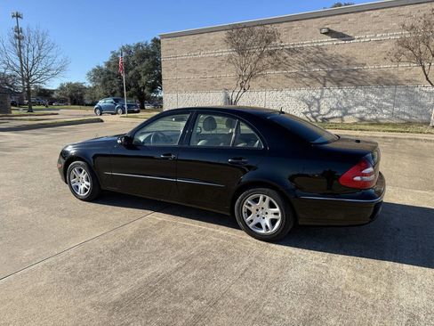 Used 2006 Mercedes-Benz E 350 Sedan image 12