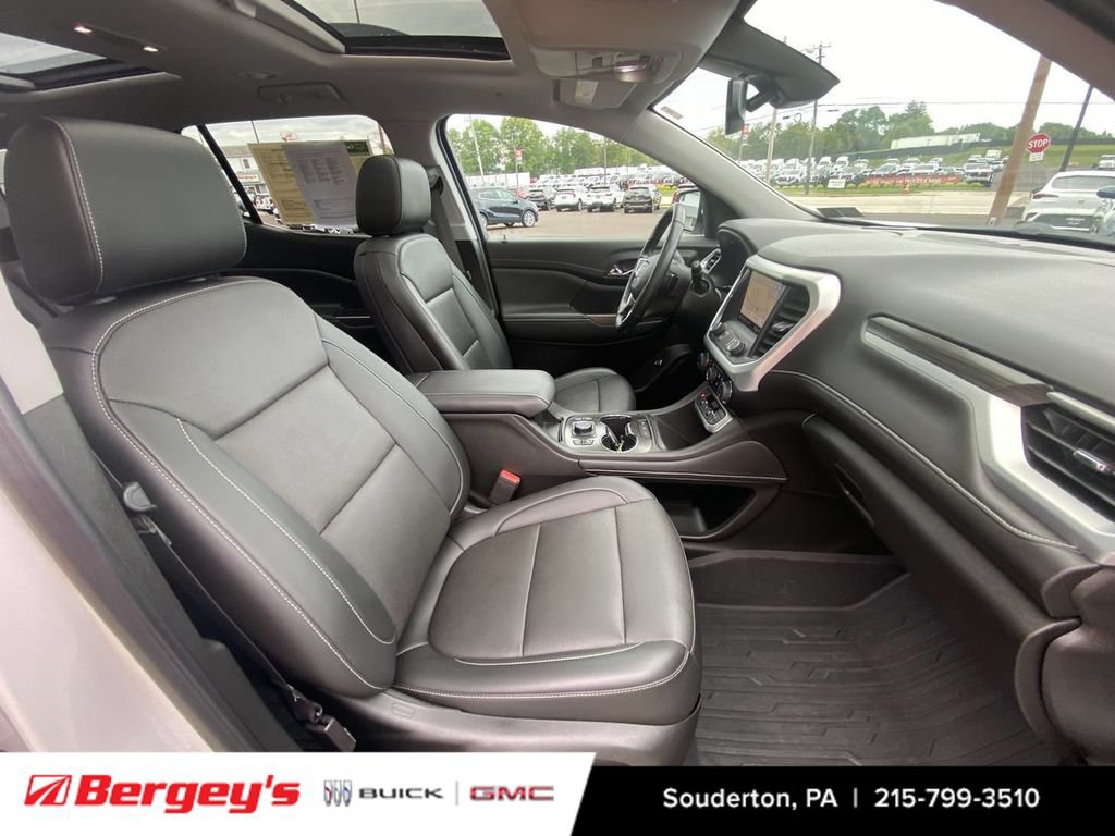 Certified 2023 GMC Acadia SLT w/ Preferred Package FWD image 32