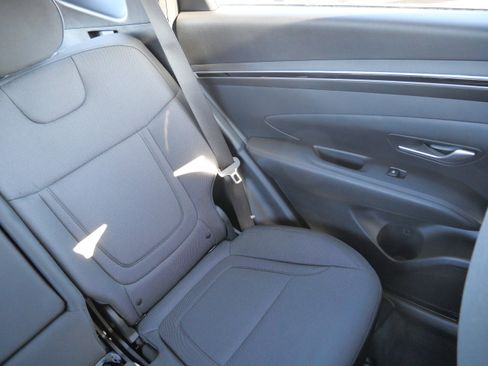 Certified 2023 Hyundai Tucson SE image 14