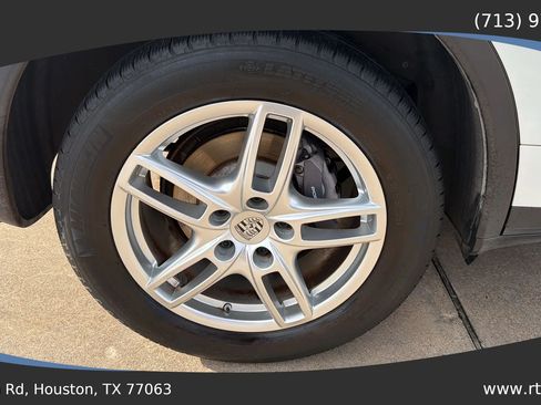 Used 2014 Porsche Cayenne AWD/4WD image 10