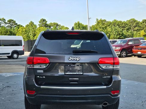 Used 2018 Jeep Grand Cherokee Limited AWD/4WD image 6