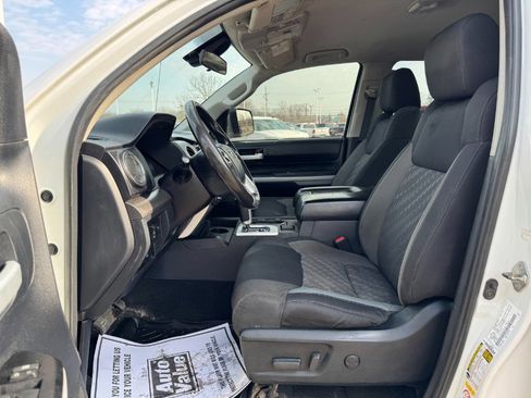Used 2018 Toyota Tundra SR5 image 15
