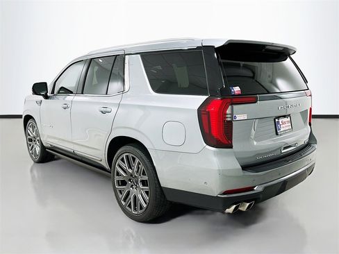 Used 2025 GMC Yukon Denali Ultimate image 5