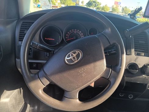 Used 2011 Toyota Tundra 2WD Regular Cab Long Bed image 12