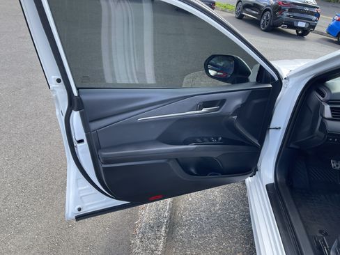 Certified 2025 Toyota Camry SE w/ Convenience Package FWD image 14