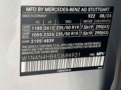 Used 2025 Mercedes-Benz GLA 250 4MATIC image 13