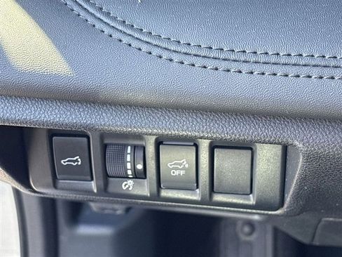 Used 2022 Subaru Outback Wilderness image 17