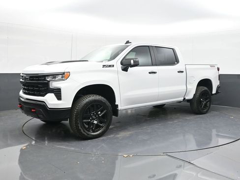 New 2026 Chevrolet Silverado 1500 LT Trail Boss w/ Safety Package AWD/4WD image 4