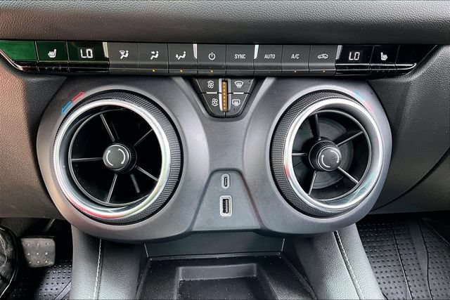 Used 2024 Chevrolet Blazer LT w/ Convenience Package FWD image 16