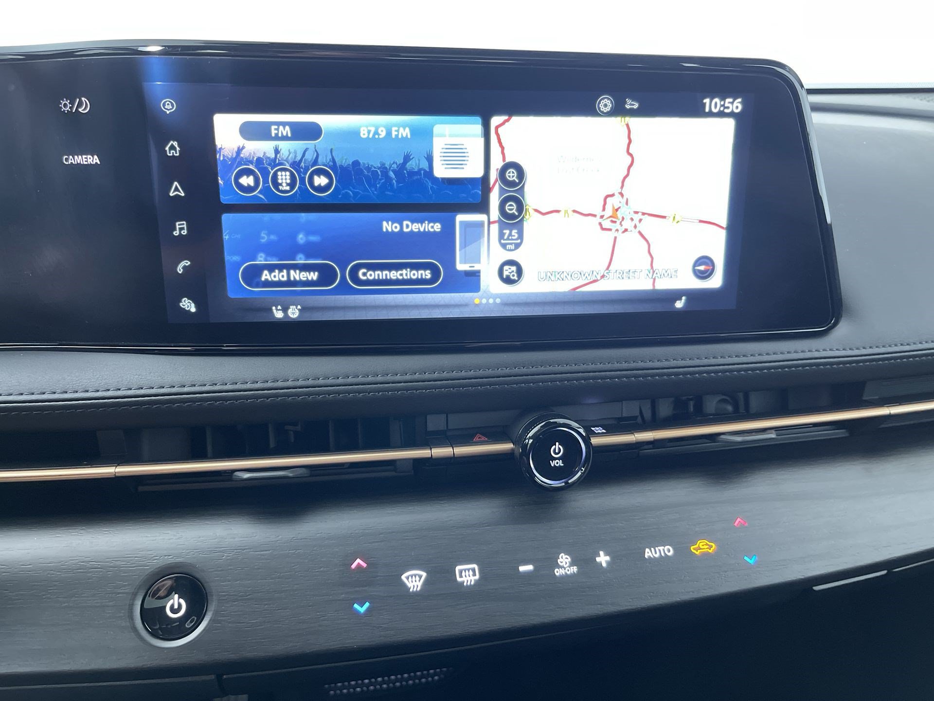 Certified 2024 Nissan Ariya AWD image 17