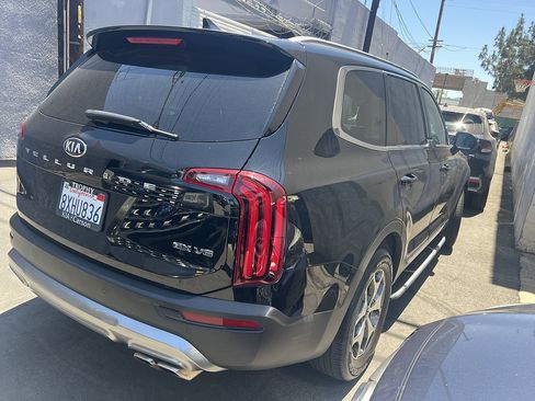 Used 2021 Kia Telluride EX FWD image 4