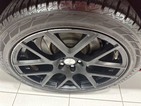 Used 2015 Dodge Challenger R/T Scat Pack w/ Scat Pack Appearance Package image 17