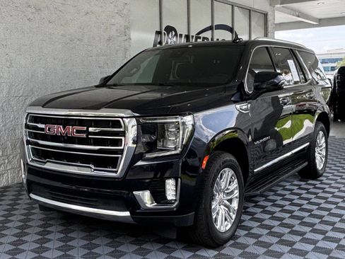 Used 2023 GMC Yukon SLT w/ SLT Premium Package AWD/4WD image 1