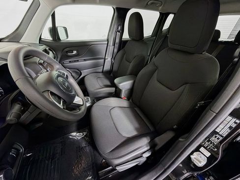Used 2023 Jeep Renegade Latitude AWD/4WD image 20
