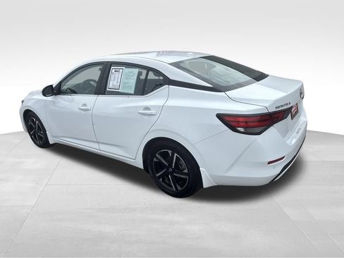 Used 2024 Nissan Sentra SV image 19