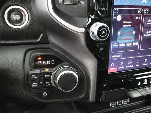 Used 2025 RAM 1500 Big Horn image 17