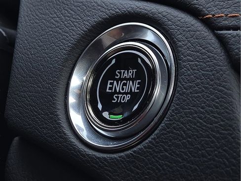 Used 2025 Cadillac CT5 Sport w/ Technology Package image 17