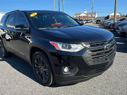 Used 2021 Chevrolet Traverse RS w/ LPO, Floor Liner Package image 3