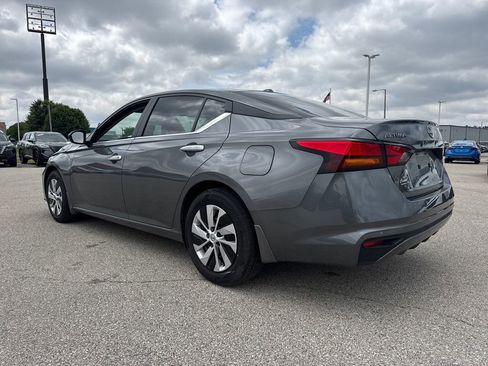 Used 2025 Nissan Altima 2.5 S FWD image 4