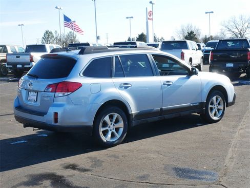 Used 2014 Subaru Outback 2.5i Limited image 5
